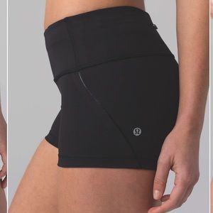 Lululemon Quick Pace Short (2.5") size 4